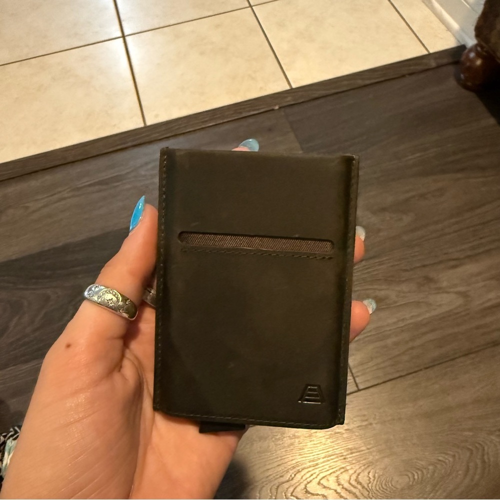 ANDAR Black Leather Key & Card Holder - Picture 3 of 5